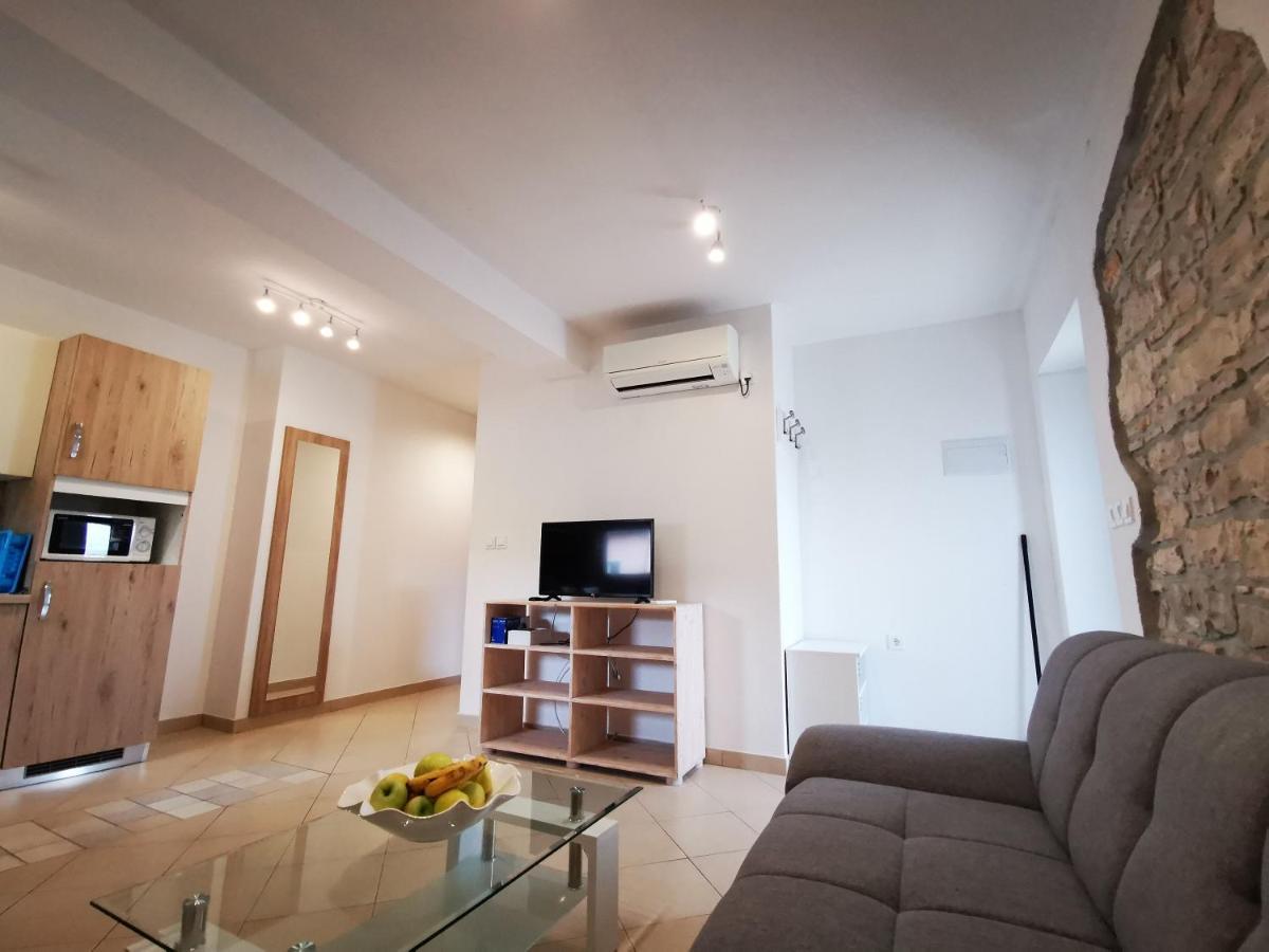 Meressa Paolia Apartments Novigrad  ภายนอก รูปภาพ