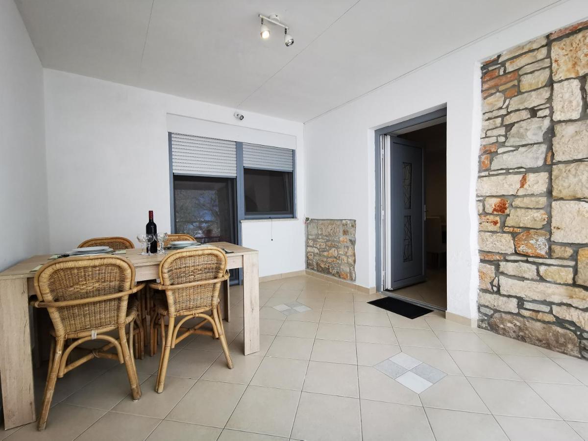 Meressa Paolia Apartments Novigrad  ภายนอก รูปภาพ