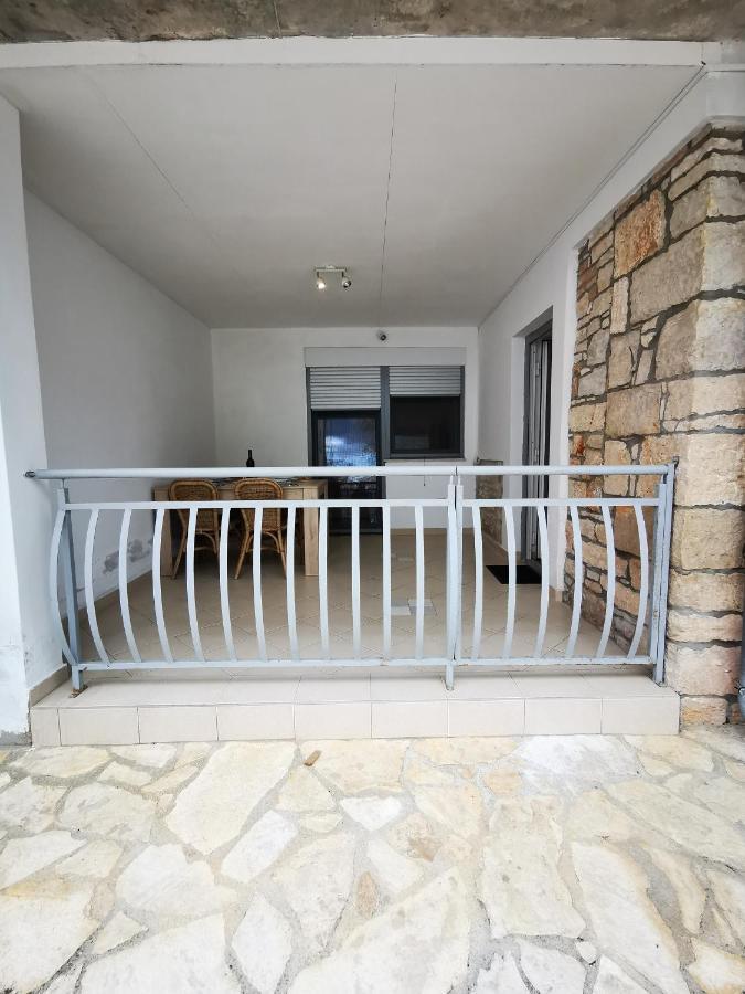Meressa Paolia Apartments Novigrad  ภายนอก รูปภาพ