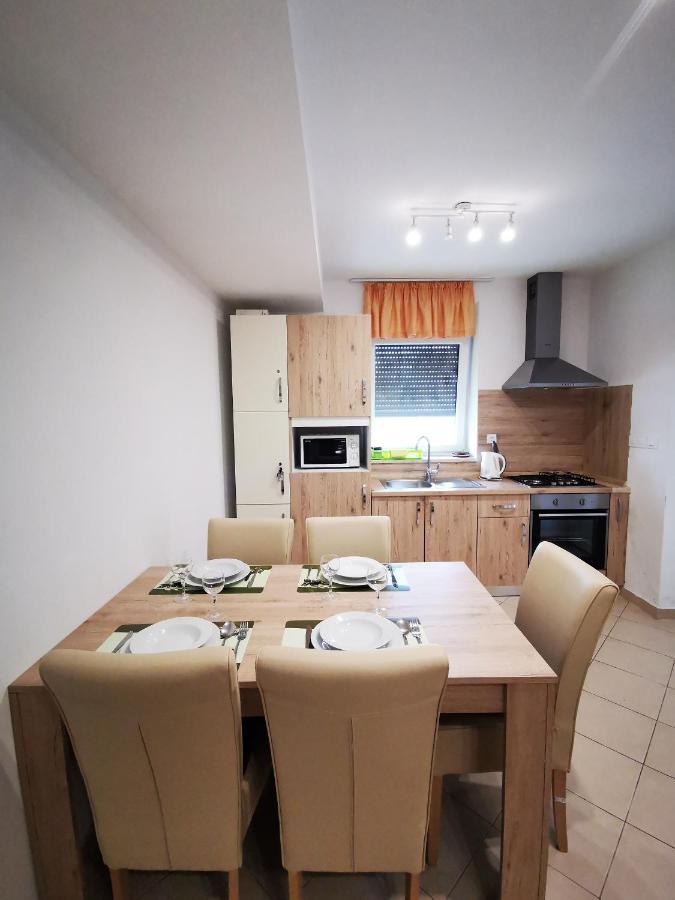Meressa Paolia Apartments Novigrad  ภายนอก รูปภาพ