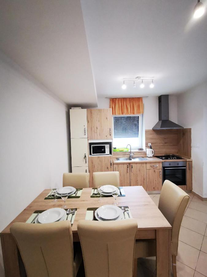 Meressa Paolia Apartments Novigrad  ภายนอก รูปภาพ