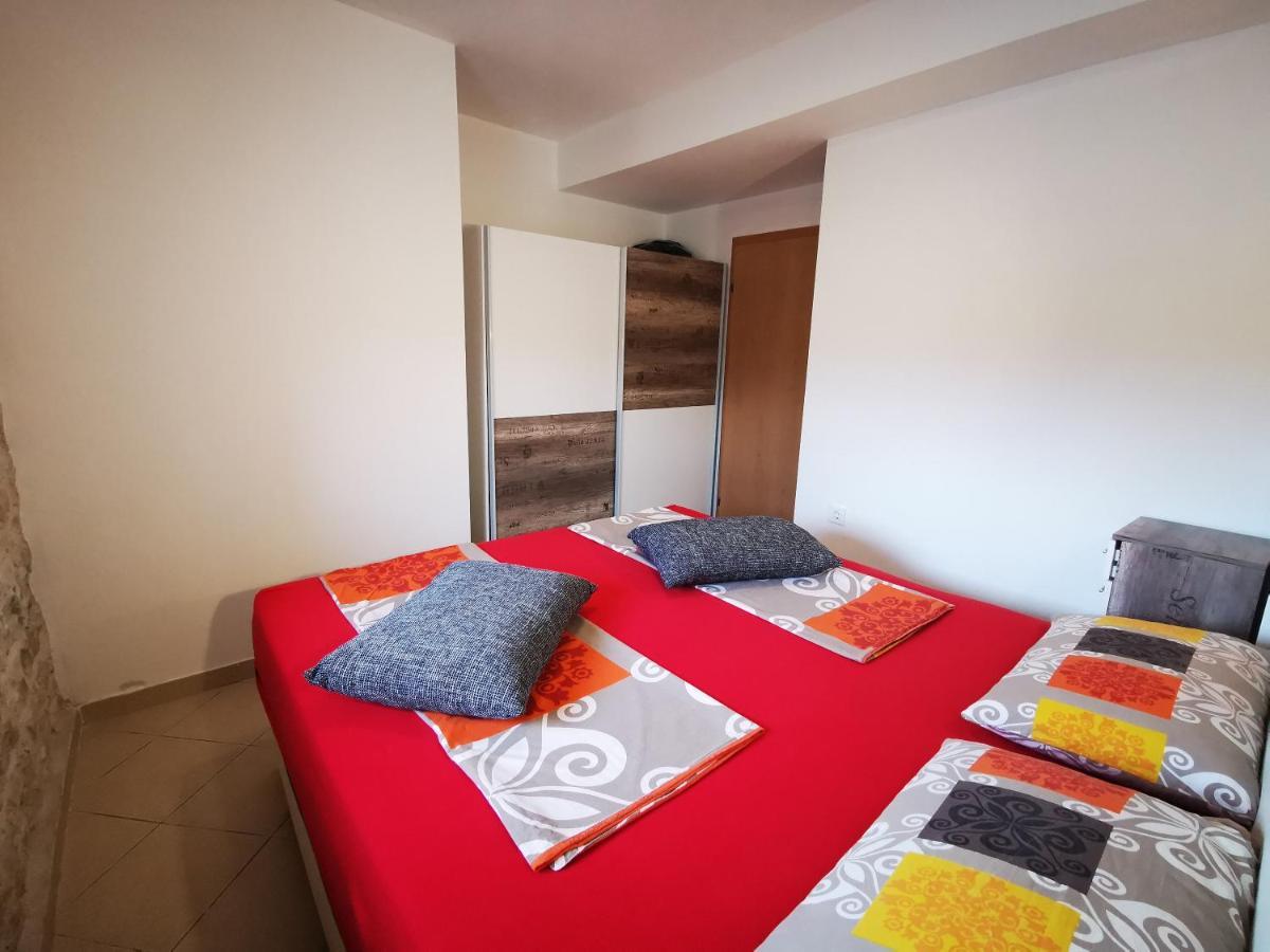 Meressa Paolia Apartments Novigrad  ภายนอก รูปภาพ