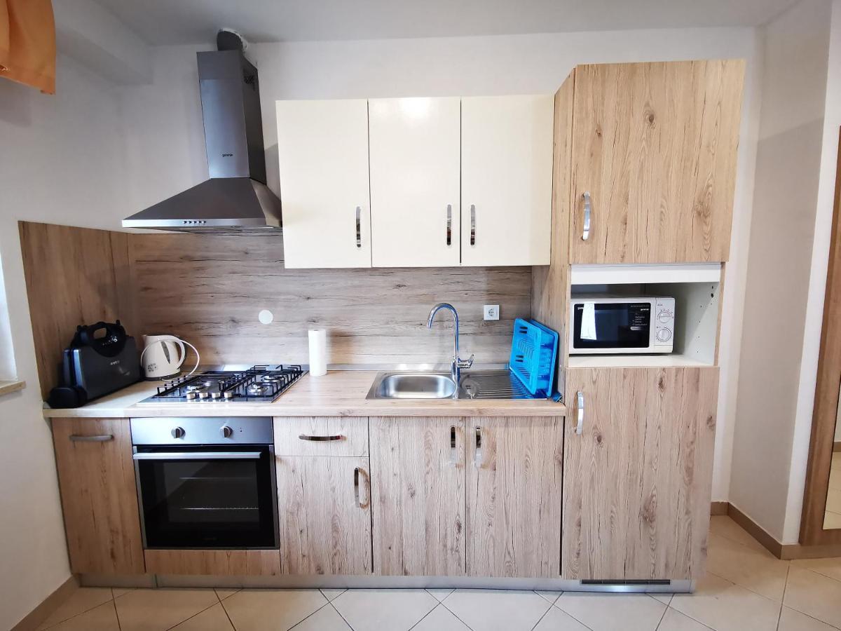 Meressa Paolia Apartments Novigrad  ภายนอก รูปภาพ